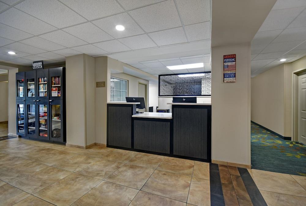Candlewood Suites Columbia-Fort Jackson By Ihg Ngoại thất bức ảnh